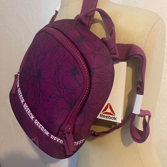 Reebok Rose Mini Backpack Adjustable Strap Bottom Accessory Pocket Key Fob Clip - Picture 3 of 6